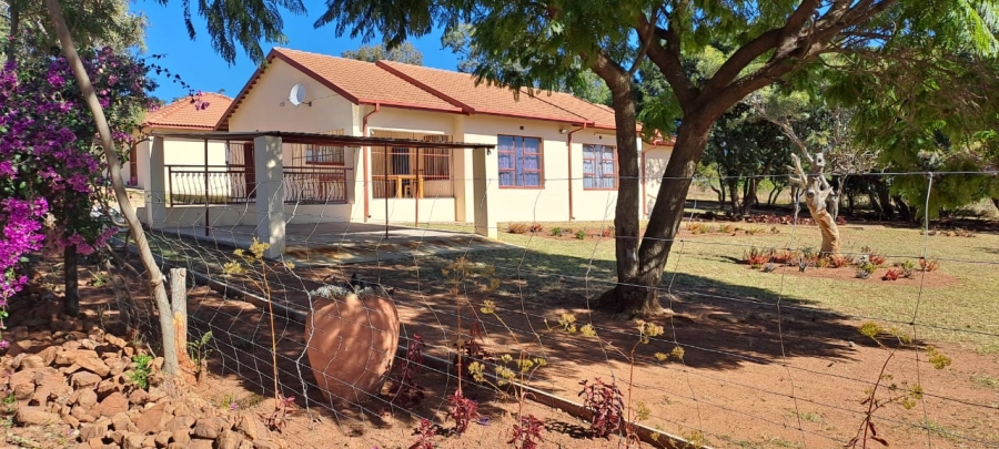 12 Bedroom Property for Sale in Buffelshoek AH North West